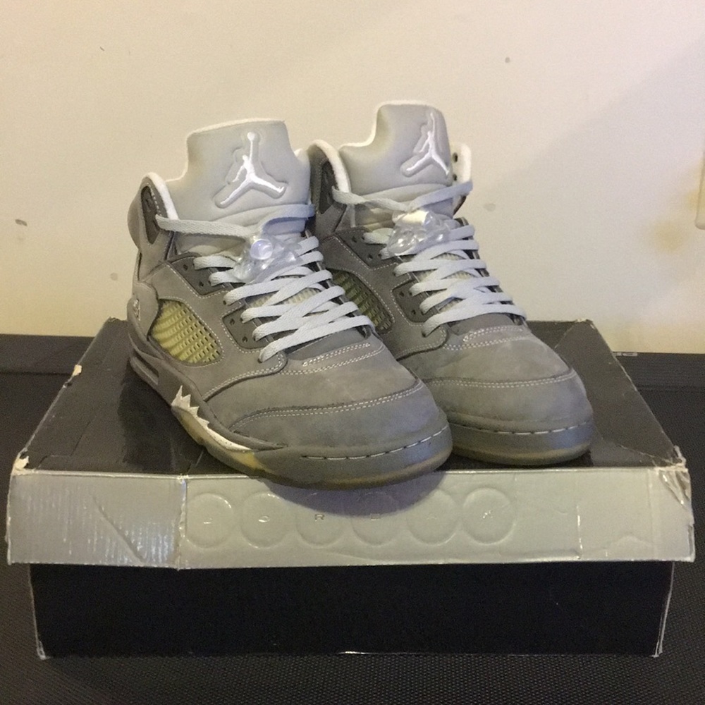 Air Jordan Retro wolf Grey size 10